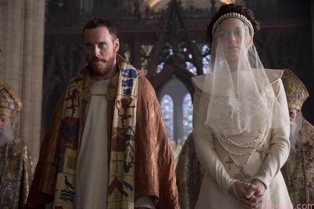MACBETH, from left: Michael Fassbender as Macbeth, Marion Cotillard as Lady Macbeth, 2015. © The Weinstein Company